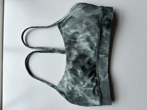 EUC Lululemon Y bra, 4
